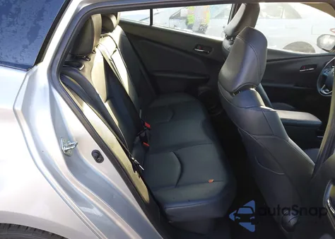 2022 Toyota Prius Nightshade Edition z USA, uszkodzony, nr VIN JTDKAMFU2N3168994